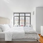 Rent 3 bedroom apartment of 176 m² in Manhattan