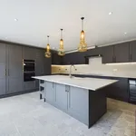 Rent 5 bedroom apartment in London