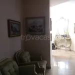 Rent 2 bedroom apartment of 85 m² in Napoli