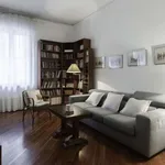 Rent 2 bedroom apartment of 85 m² in milan