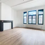 Huur 2 slaapkamer huis van 320 m² in Bruxelles