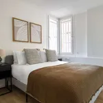 Rent 3 bedroom apartment of 80 m² in barcelona