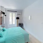 Rent 2 bedroom apartment of 60 m² in Lyon