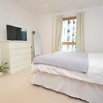 Rent 2 bedroom apartment in Leeds