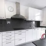 Rent 3 bedroom apartment in barcelona