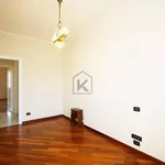 Rent 4 bedroom apartment of 145 m² in Milano