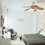 Rent 4 bedroom apartment of 150 m² in Málaga