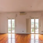 Rent 3 bedroom apartment of 90 m² in Verona