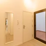 Rent 3 bedroom apartment in barcelona