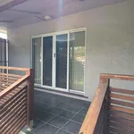 Rent 3 bedroom house of 607 m² in  Upper Mount Gravatt