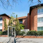 Rent 2 bedroom apartment in Melbourne