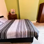 Rent 8 bedroom flat in Yorkshire And The Humber