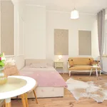 Rent 1 bedroom apartment of 34 m² in Centrum