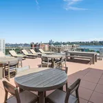 Rent 3 bedroom apartment in Jersey City