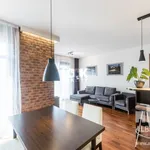 Pronajměte si 3 ložnic/e byt o rozloze 102 m² v Prague