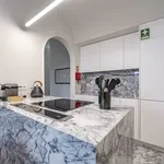 Rent 3 bedroom apartment of 1615 m² in Porto