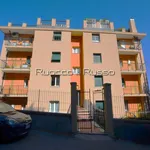 Rent 3 bedroom apartment of 90 m² in Genoa