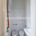 Rent 5 bedroom apartment of 180 m² in Roma