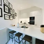 Rent 3 bedroom apartment in Saint-Gilles