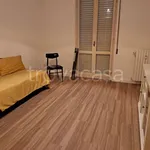 Affitto 2 camera appartamento di 65 m² in Voghera