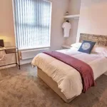 Rent 7 bedroom house in North West England