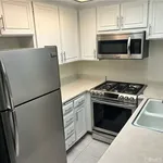 Rent 2 bedroom apartment of 110 m² in sherman oaks