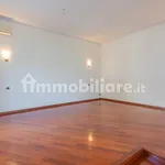 Single family villa via Silvio Pellico 12, Centro, Carate Brianza