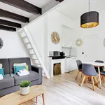 Rent 1 bedroom apartment of 200 m² in Paris