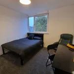 Rent 3 bedroom flat in Scotland