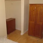 Rent 5 bedroom house in Wakefield