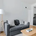 Appartement de 559 m² avec 2 chambre(s) en location à Paris