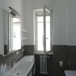 Affitto 3 camera appartamento di 85 m² in Pavia