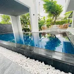 Rent 5 bedroom house of 550 m² in Bangkok