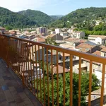 Appartement de 89 m² avec 4 chambre(s) en location à Vals-les-Bains