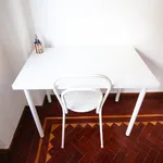 Rent 4 bedroom apartment in Lisbon