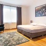 Miete 3 Schlafzimmer wohnung von 123 m² in Wien