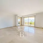 Appartement de 80 m² avec 3 chambre(s) en location à Marseille