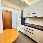 Rent 4 bedroom apartment of 130 m² in Roma