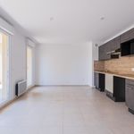 Rent 1 bedroom apartment of 37 m² in Marseille