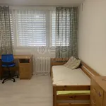 Pronajměte si 3 ložnic/e byt o rozloze 72 m² v Nymburk