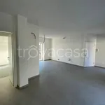 Rent 3 bedroom apartment of 88 m² in Garbagnate Milanese