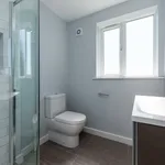 Rent 3 bedroom apartment in London