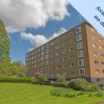 Rent 2 bedroom flat in Swansea