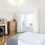 Rent 4 bedroom apartment in South East England