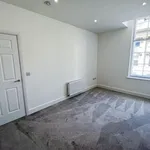 Flat to rent in Lowgate, Hull HU1