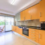 Rent 3 bedroom apartment of 158 m² in Lisbon