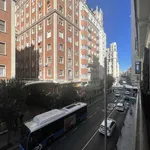 Rent a room of 170 m² in madrid