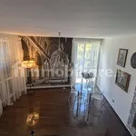 Rent 4 bedroom apartment of 150 m² in Crotone