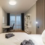 Miete 2 Schlafzimmer wohnung von 79 m² in Berlin