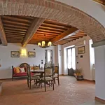 Rent 11 bedroom apartment of 240 m² in Cortona